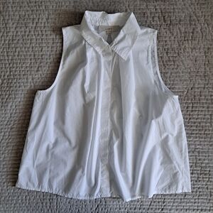 LOFT Modern Preppy and Classy White Sleeveless Button-Down Size Medium